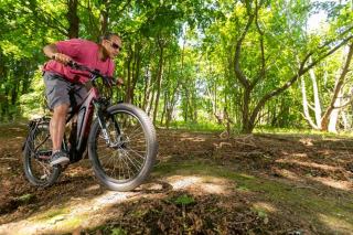 Aide achat trottinette et vélo électrique : guide 2026